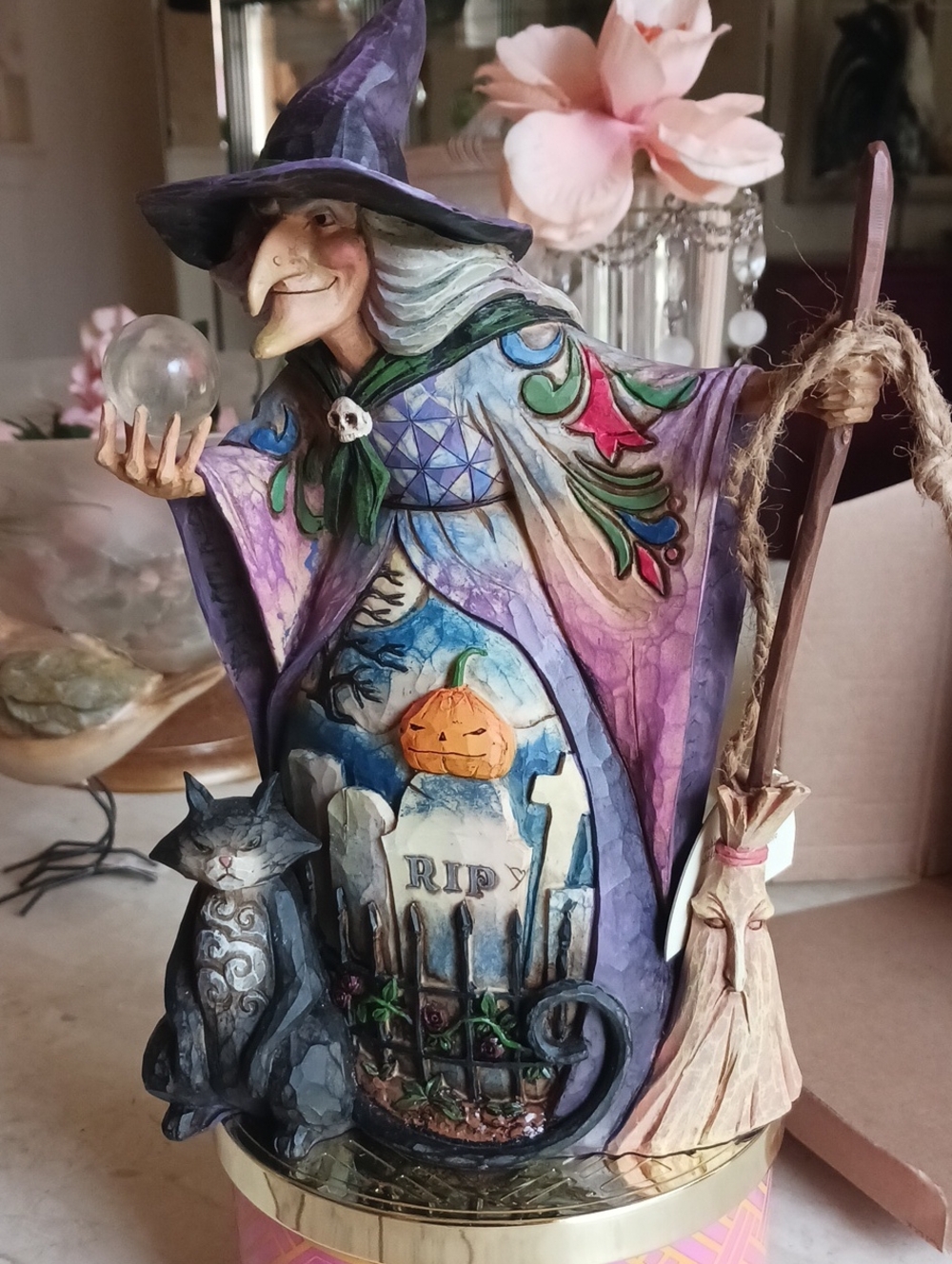 Jim Shore "What Do I See"witch With Crystal Ball..New in Box..2007 Collectable